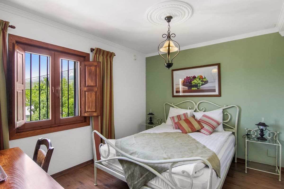 6 slaapkamer Finca/Landhuis te koop in Canillas de Albaida met zwembad garage - € 1.195.000 (Ref: 10128417)