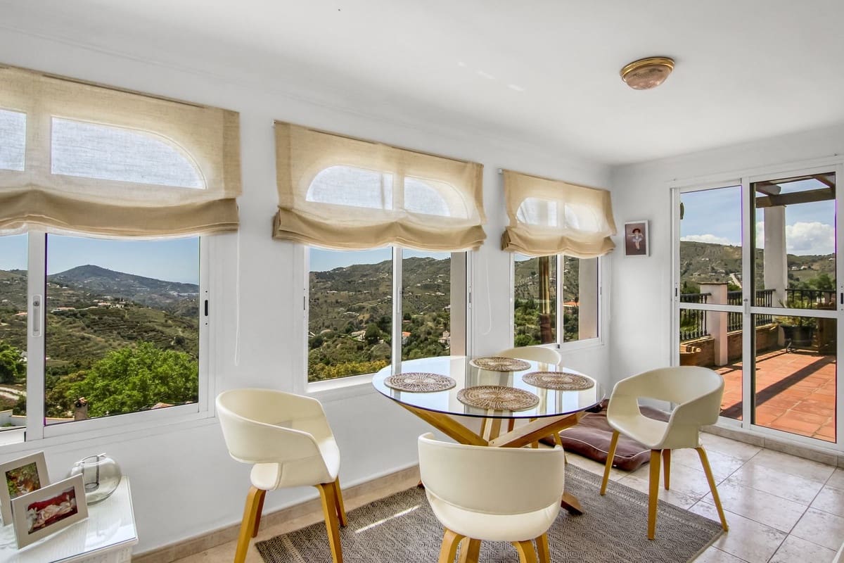 6 slaapkamer Finca/Landhuis te koop in Canillas de Albaida met zwembad garage - € 1.195.000 (Ref: 10128417)