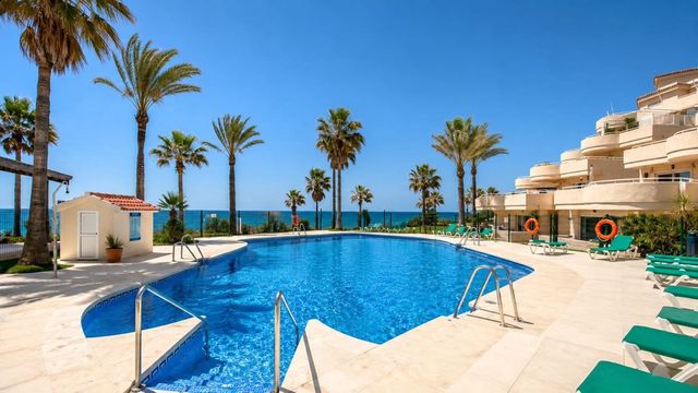 3 camera da letto Appartamento in vendita in Atalaya-Isdabe, Estepona con piscina - 699.000 € (Rif: 10128420)