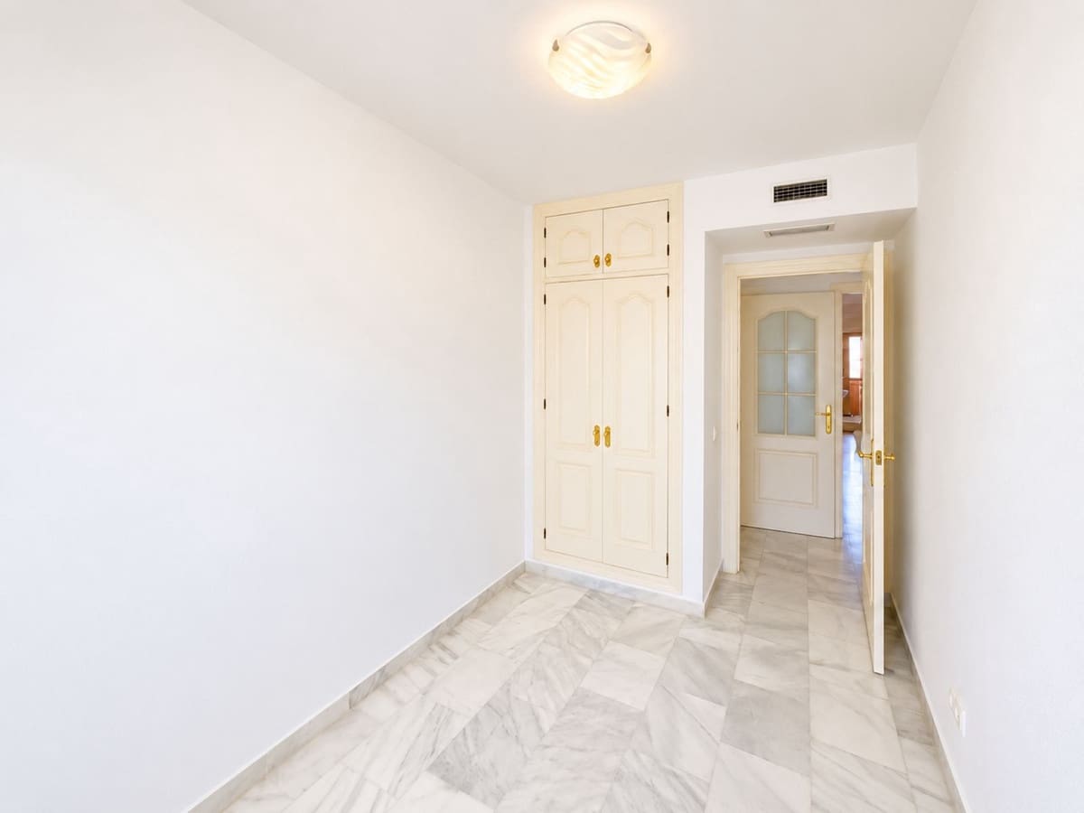 3 quarto Apartamento para venda em Atalaya-Isdabe com piscina garagem - 449 000 € (Ref: 10128421)