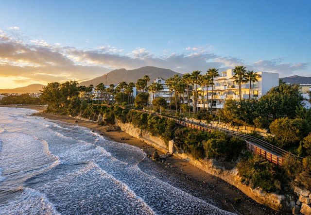 2 sovrum Lägenhet till salu i Atalaya-Isdabe, Estepona - 1 293 000 € (Ref: 10128422)