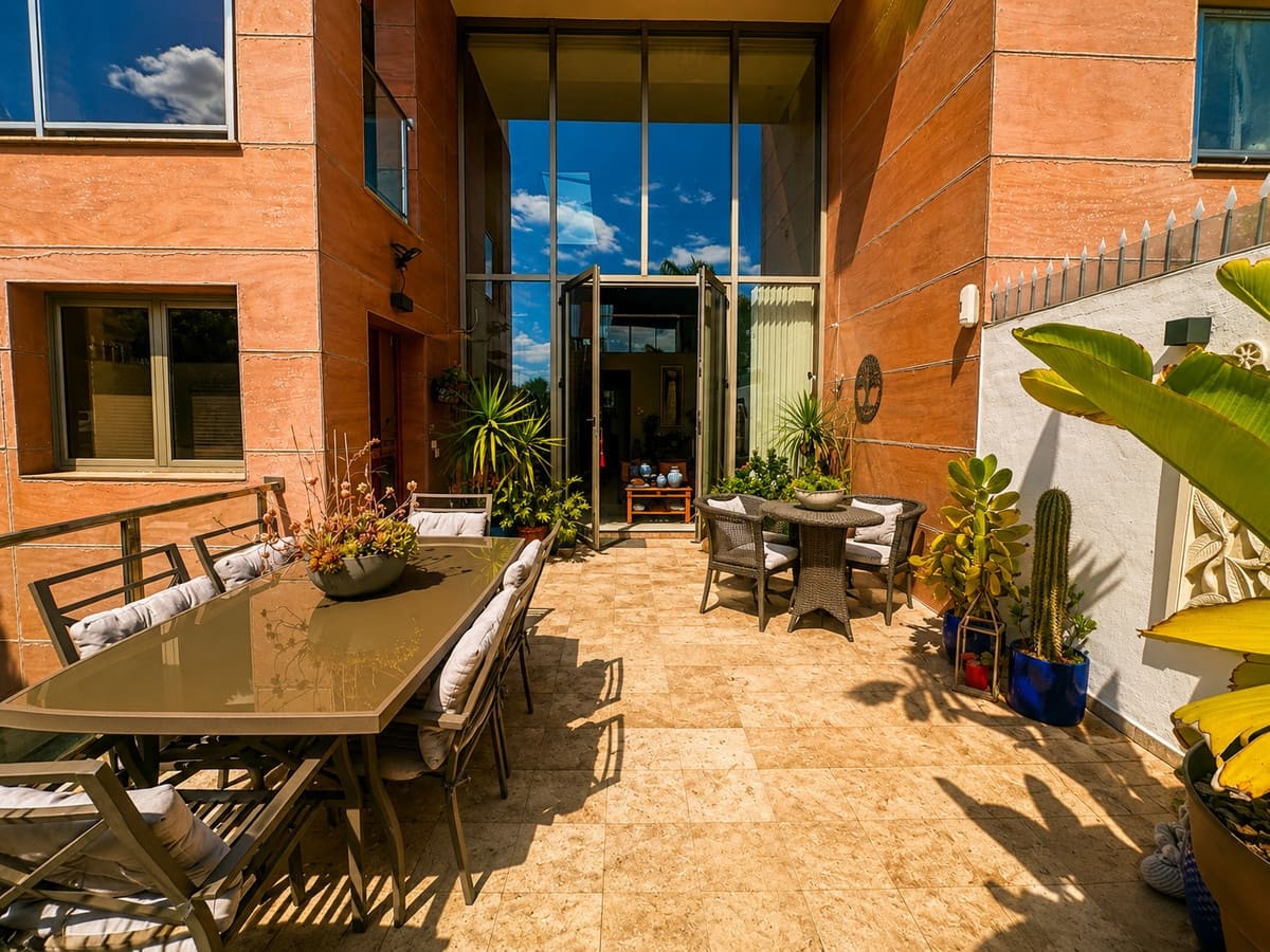 3 bedroom Townhouse for sale in Benahavis with pool garage - € 885,000 (Ref: 10128423)