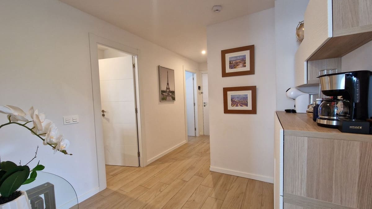 3 sypialnia Apartament na sprzedaż w Nueva Andalucia z basenem garażem - 550 000 € (Ref: 10128431)