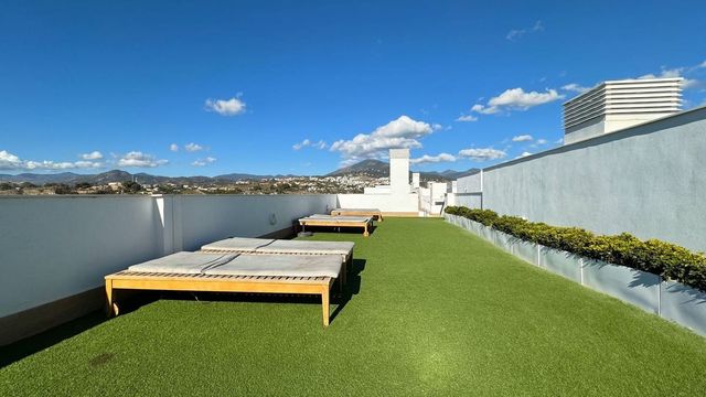 3 sypialnia Apartament na sprzedaż w Nueva Andalucia, Marbella z basenem garażem - 550 000 € (Ref: 10128431)