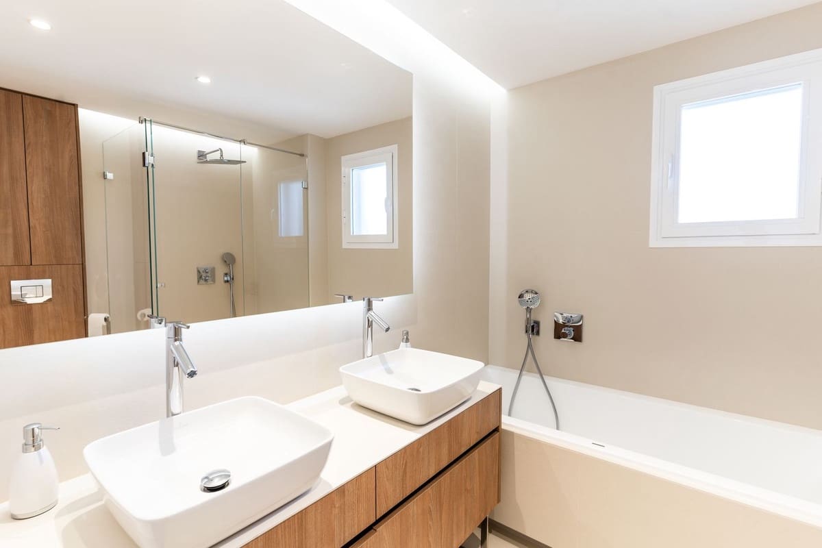 2 slaapkamer Appartement te koop in El Paraiso met zwembad garage - € 499.000 (Ref: 10128437)