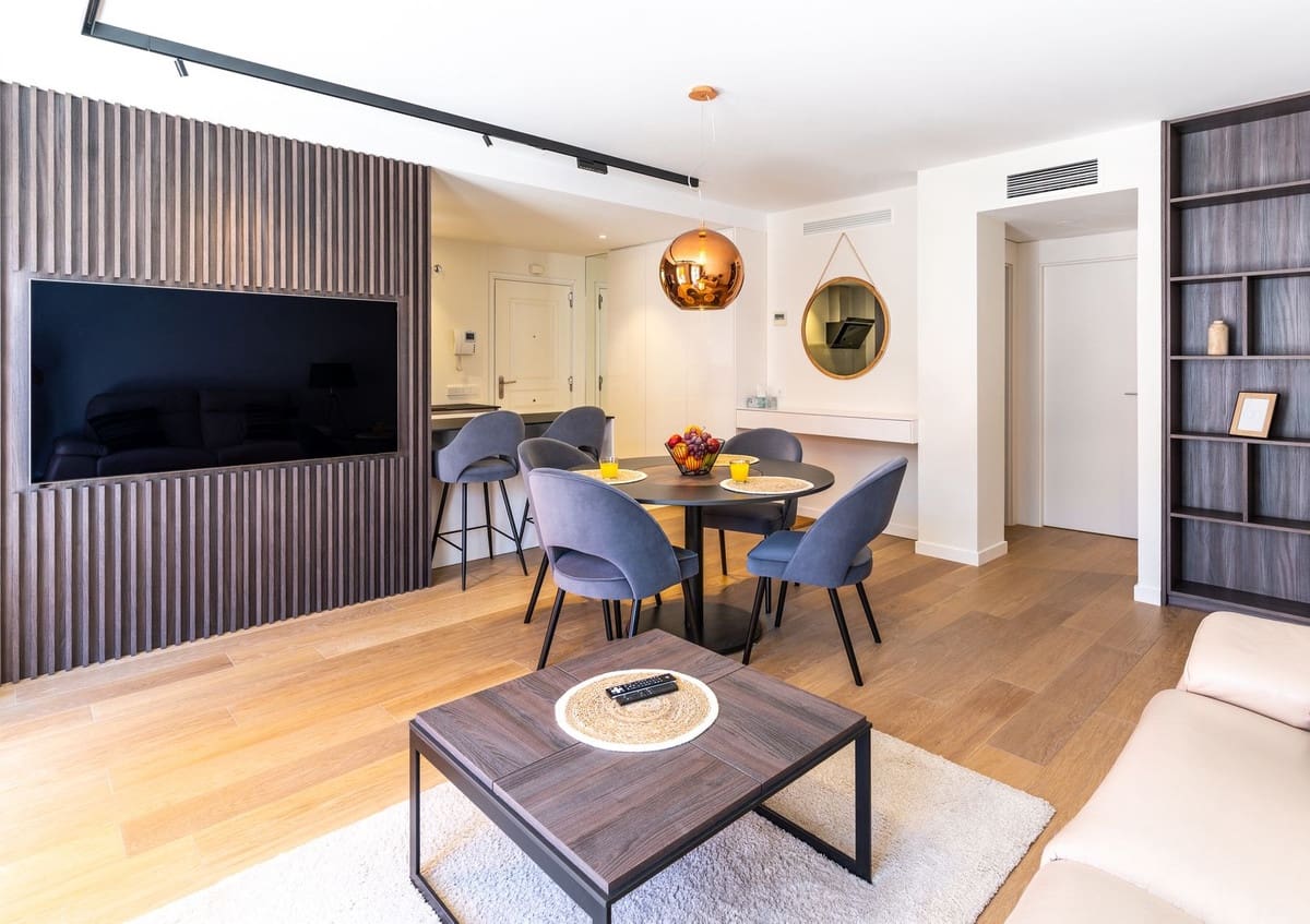 2 slaapkamer Appartement te koop in El Paraiso met zwembad garage - € 499.000 (Ref: 10128437)