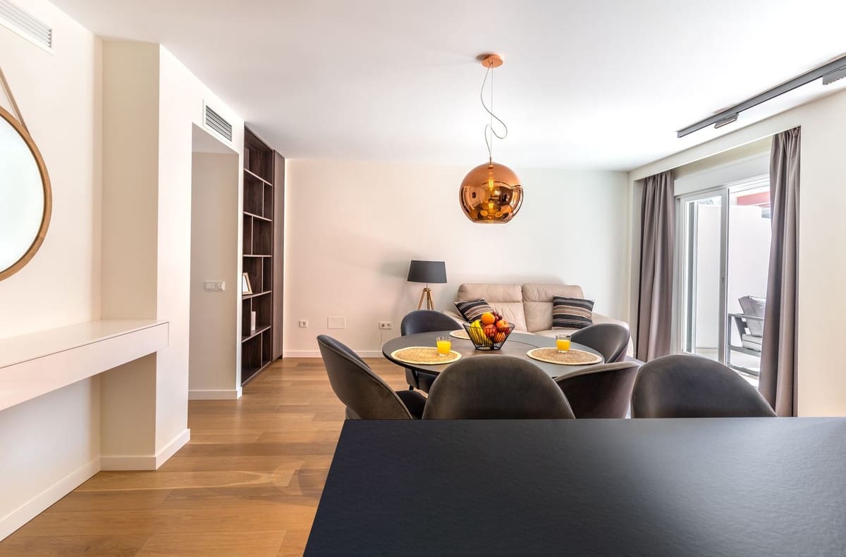 2 slaapkamer Appartement te koop in El Paraiso met zwembad garage - € 499.000 (Ref: 10128437)