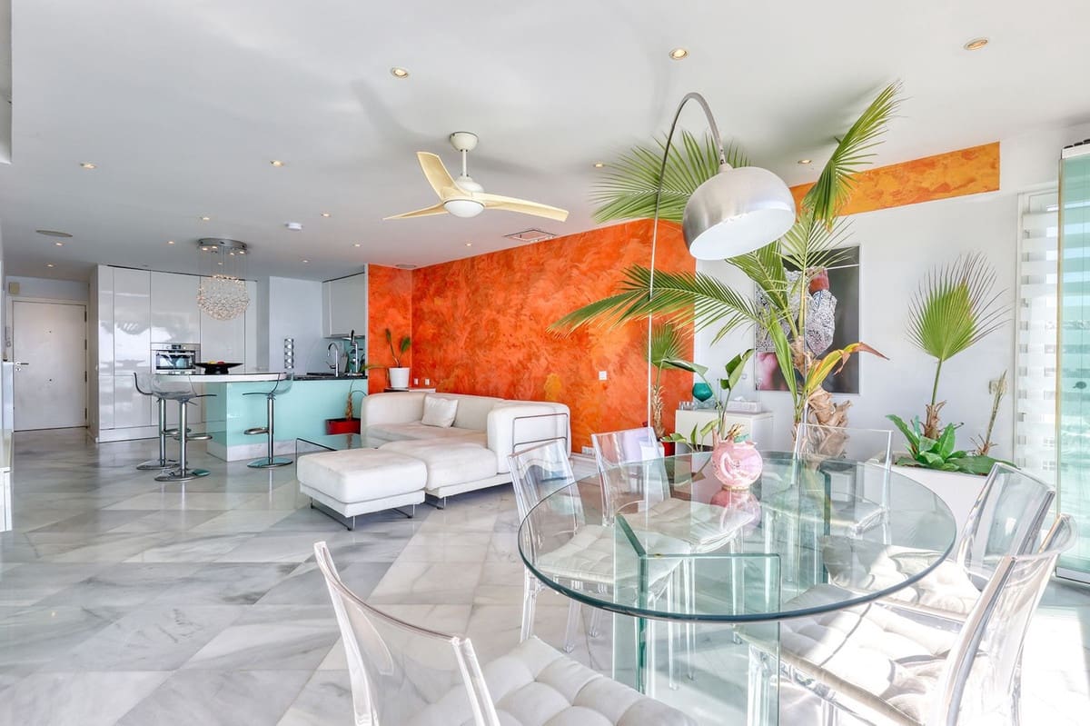 2 makuuhuone Huoneisto myytävänä paikassa Benalmadena Costa - 850 000 € (Ref: 10128438)