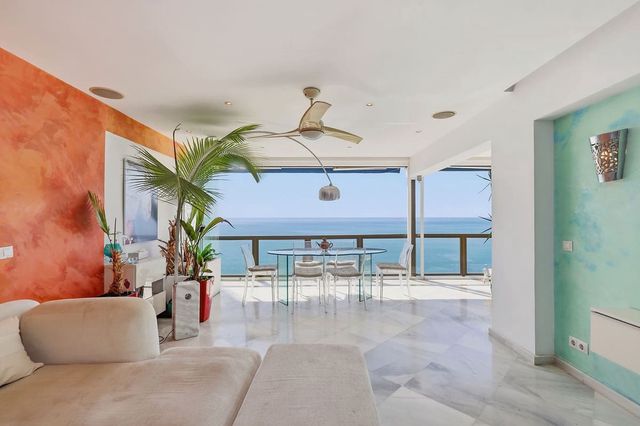 2 makuuhuone Huoneisto myytävänä paikassa Benalmadena Costa, Benalmádena - 850 000 € (Ref: 10128438)