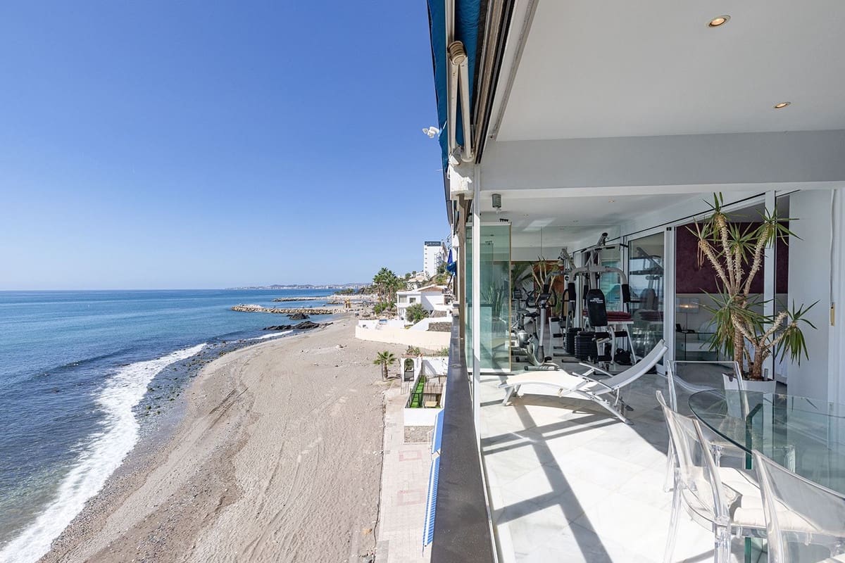 2 makuuhuone Huoneisto myytävänä paikassa Benalmadena Costa - 850 000 € (Ref: 10128438)