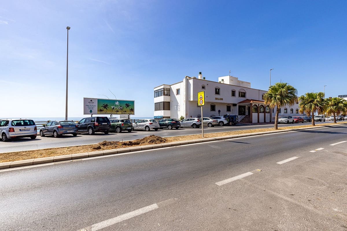 2 makuuhuone Huoneisto myytävänä paikassa Benalmadena Costa - 850 000 € (Ref: 10128438)