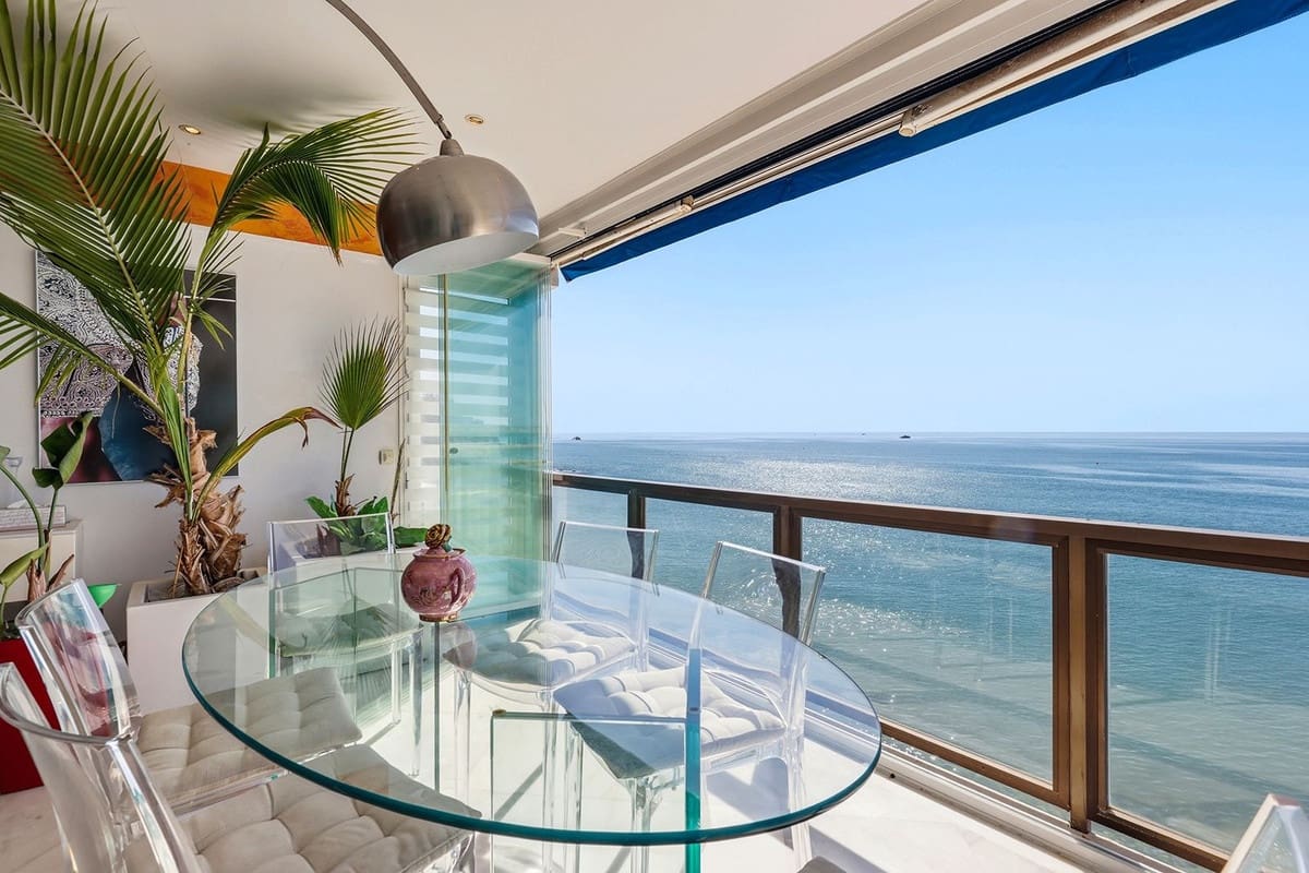 2 makuuhuone Huoneisto myytävänä paikassa Benalmadena Costa - 850 000 € (Ref: 10128438)