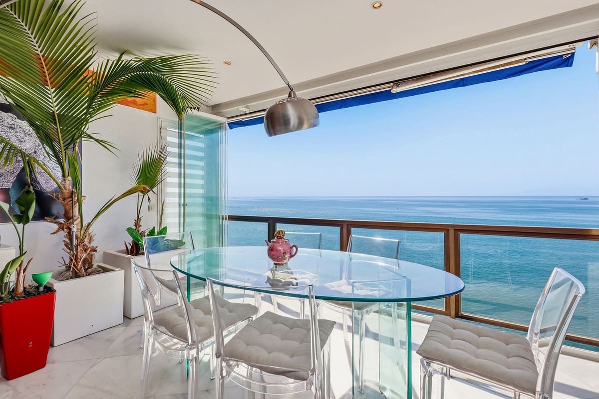 2 makuuhuone Huoneisto myytävänä paikassa Benalmadena Costa - 850 000 € (Ref: 10128438)