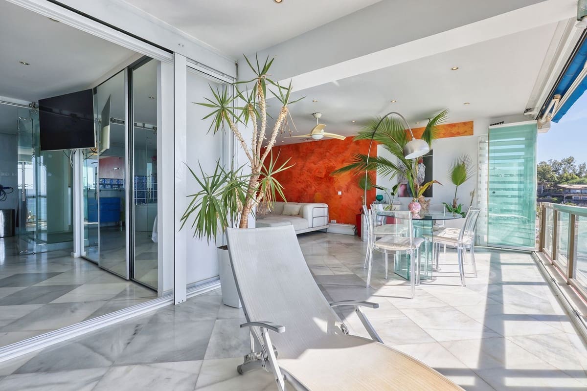 2 makuuhuone Huoneisto myytävänä paikassa Benalmadena Costa - 850 000 € (Ref: 10128438)