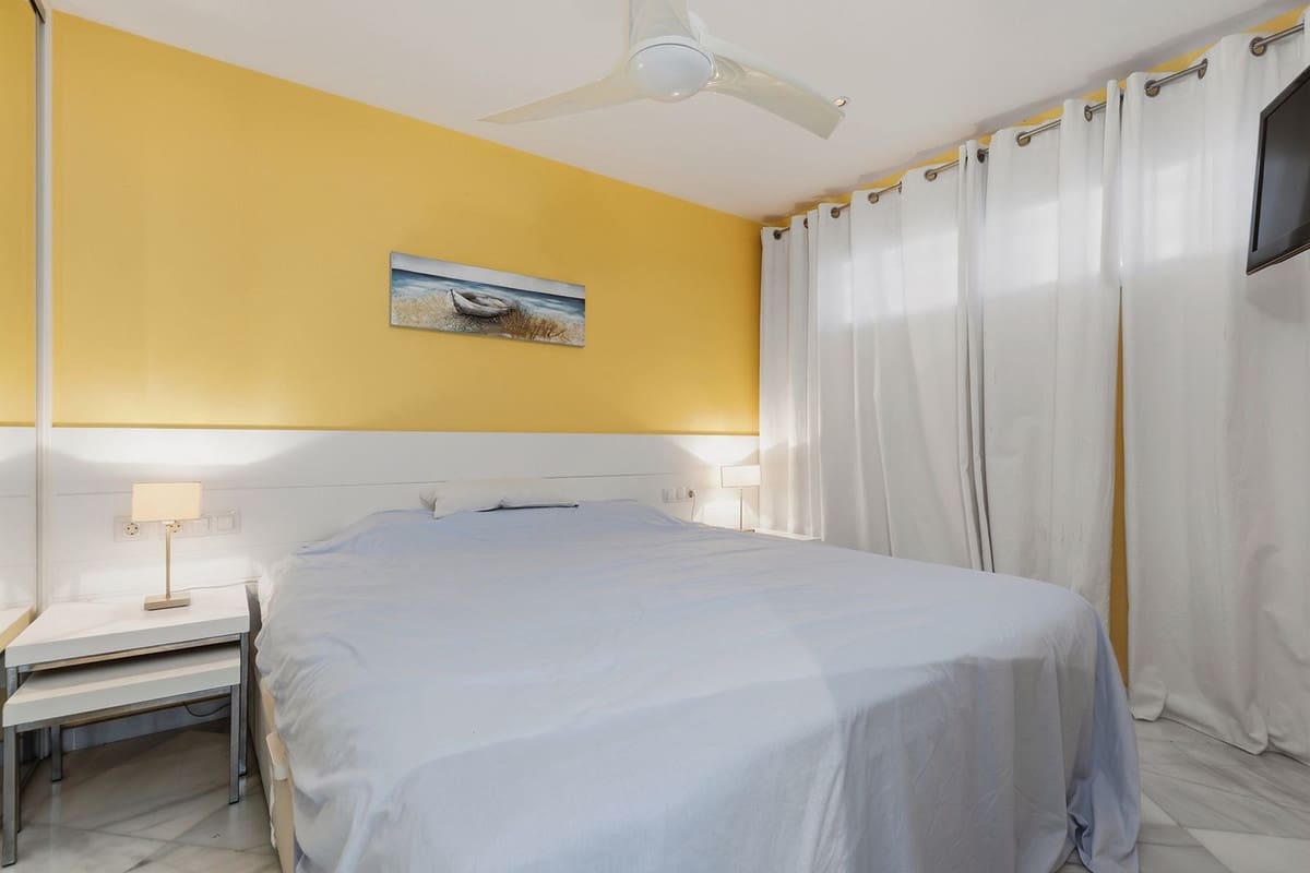 2 makuuhuone Huoneisto myytävänä paikassa Benalmadena Costa - 850 000 € (Ref: 10128438)