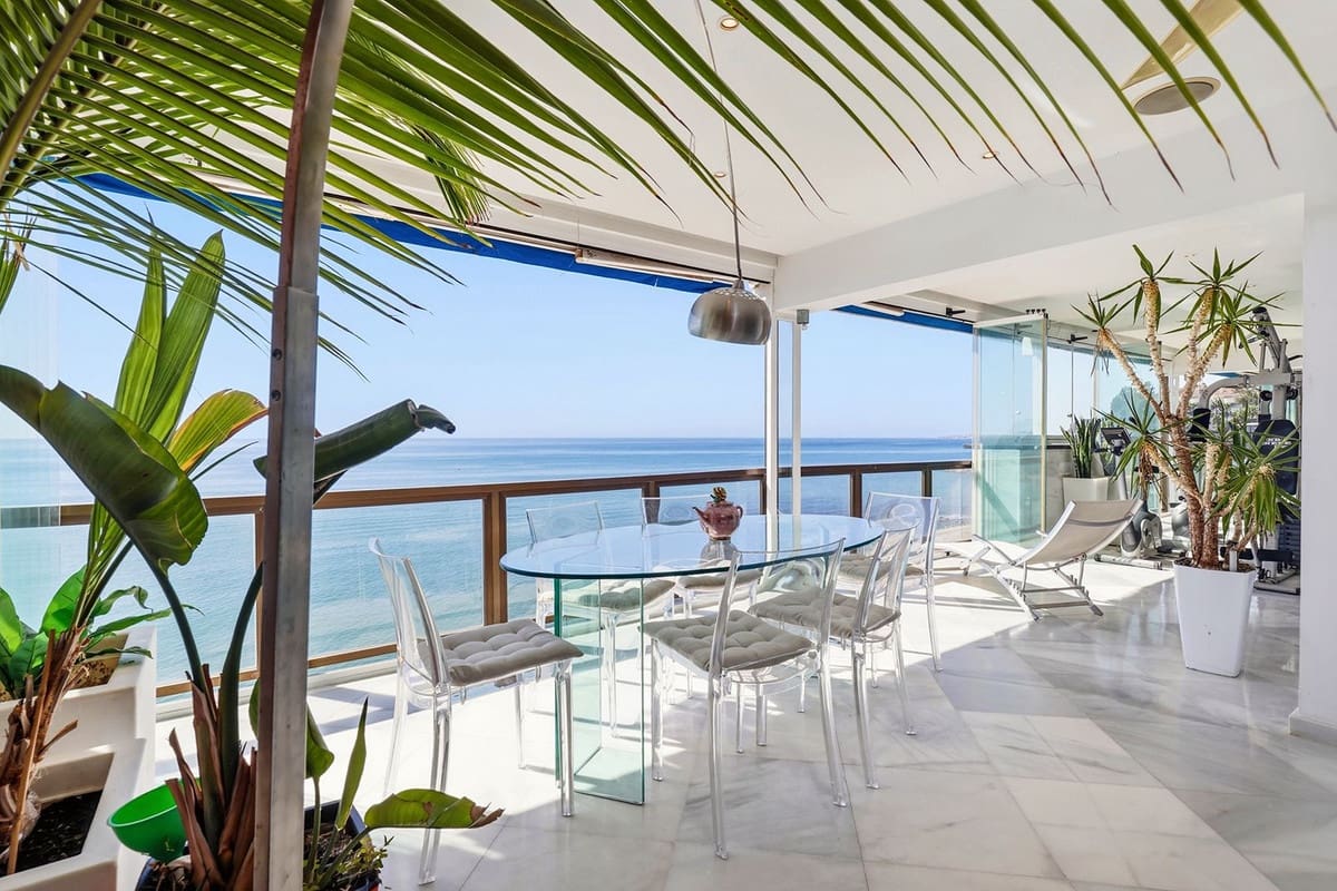 2 makuuhuone Huoneisto myytävänä paikassa Benalmadena Costa - 850 000 € (Ref: 10128438)