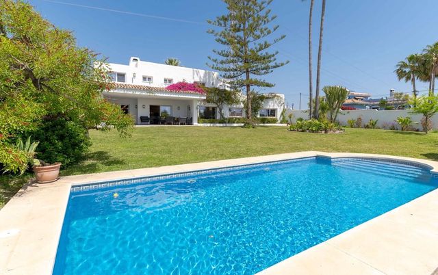 5 quarto Moradia para venda em Bel-Air, Estepona com piscina garagem - 1 650 000 € (Ref: 10128440)