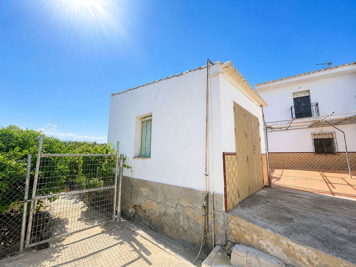 3 bedroom Villa for sale in Pizarra with pool garage - € 230,000 (Ref: 10128446)
