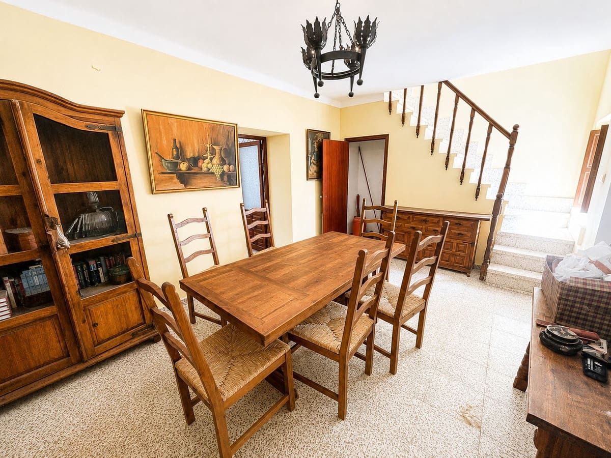3 bedroom Villa for sale in Pizarra with pool garage - € 230,000 (Ref: 10128446)