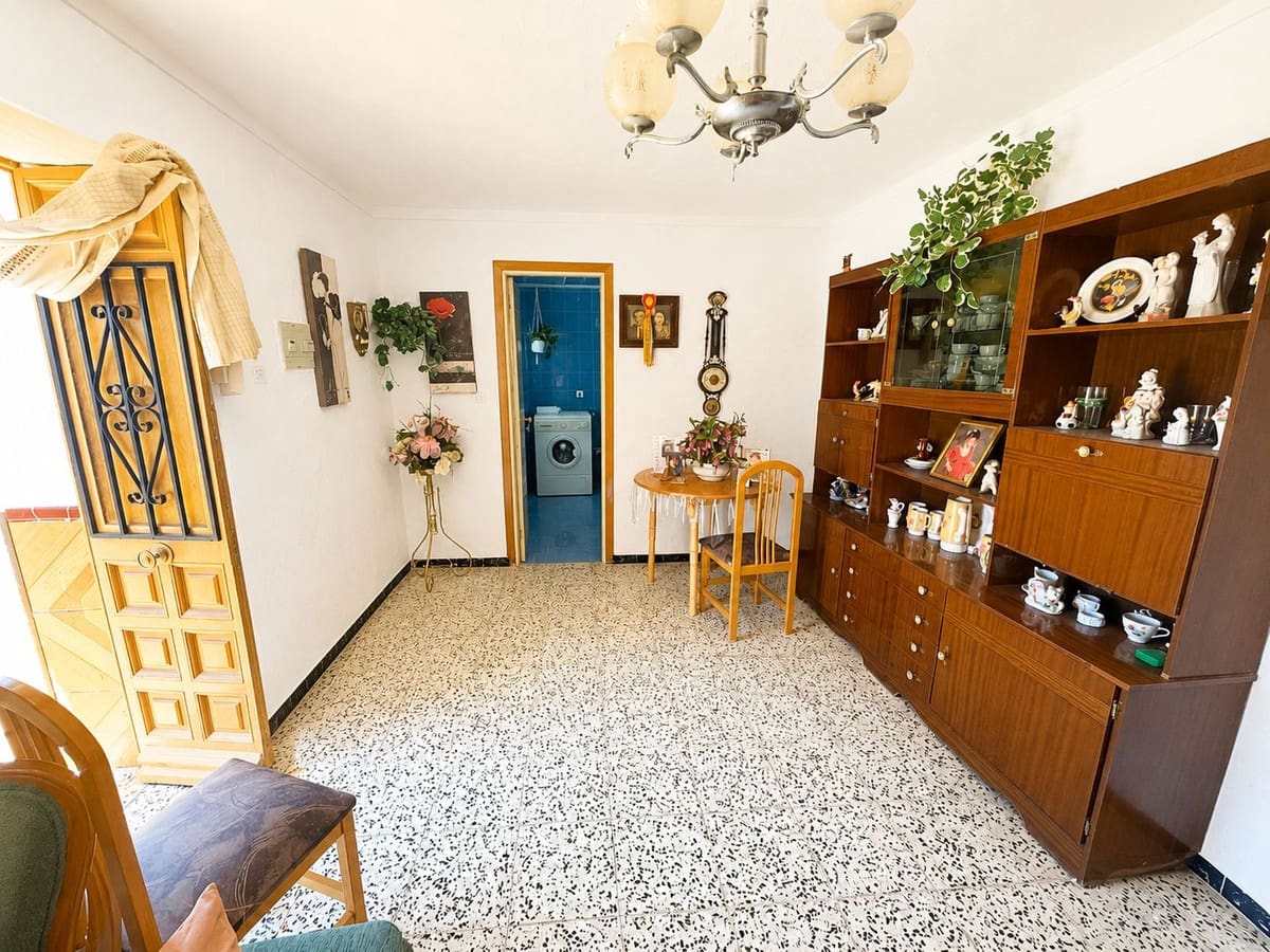 3 sypialnia Willa na sprzedaż w Cartama z basenem garażem - 187 000 € (Ref: 10128447)