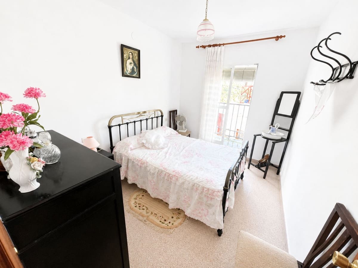 3 sypialnia Willa na sprzedaż w Cartama z basenem garażem - 187 000 € (Ref: 10128447)