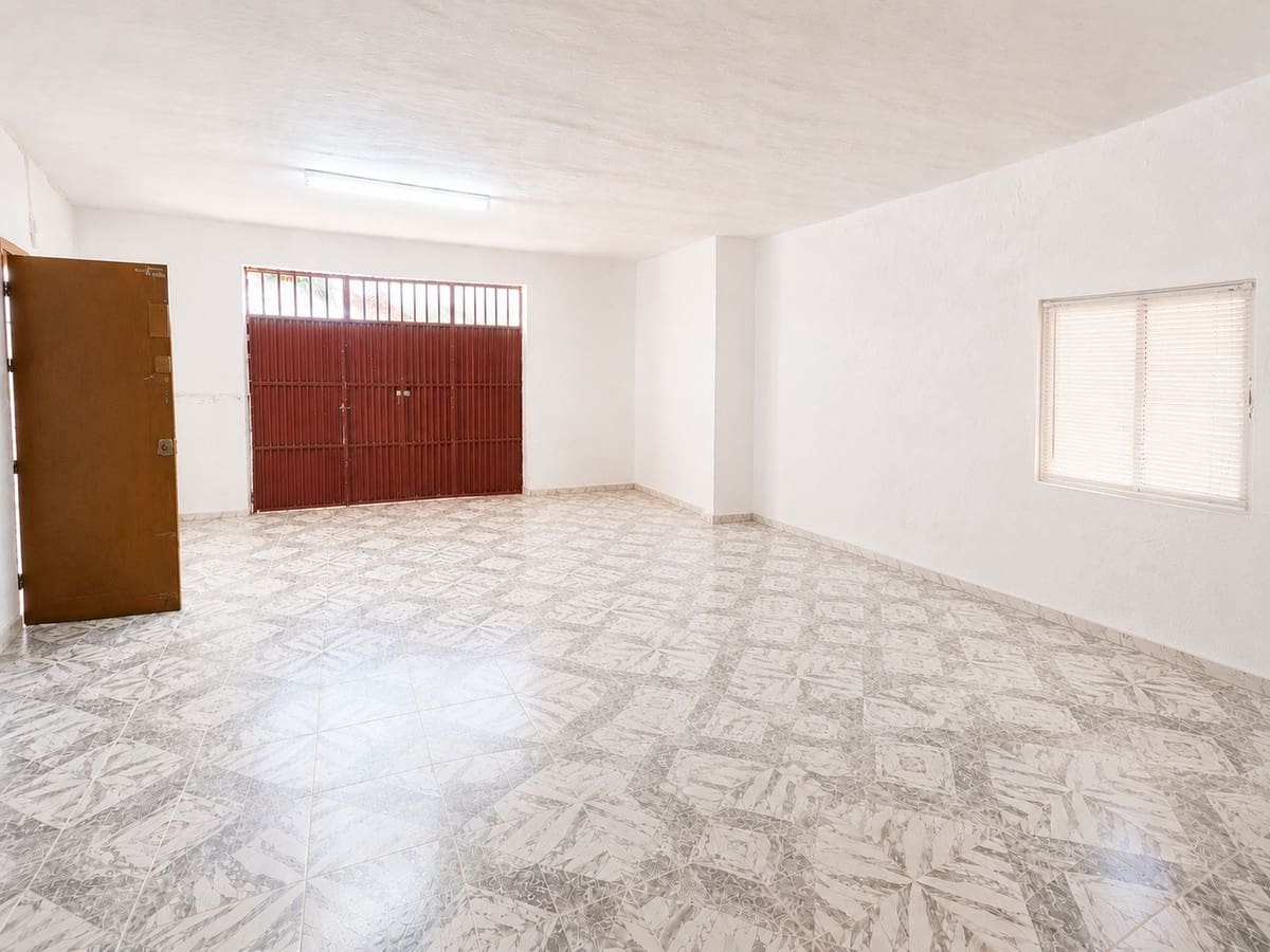 3 sypialnia Willa na sprzedaż w Cartama z basenem garażem - 187 000 € (Ref: 10128447)