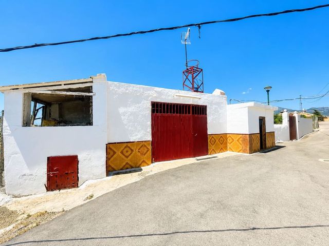 3 chambre Villa/Maison à vendre à Cártama avec piscine garage - 187 000 € (Ref: 10128447)