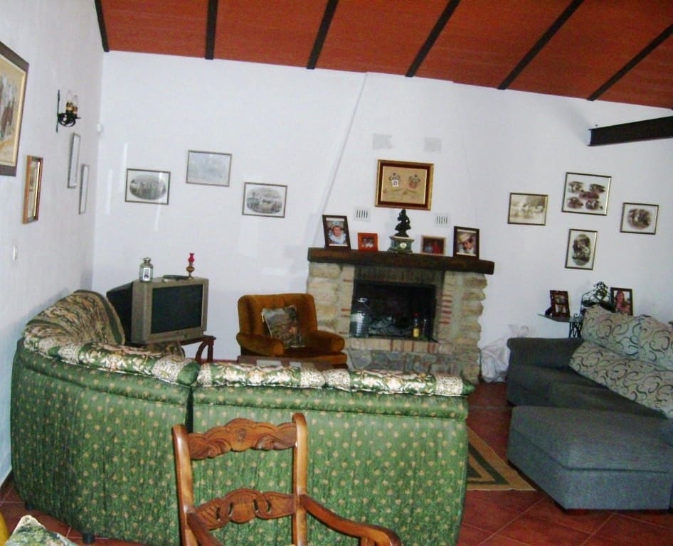 Finca/Casa Rural de 2 habitaciones en Alora en venta - 690.000 € (Ref: 10128448)