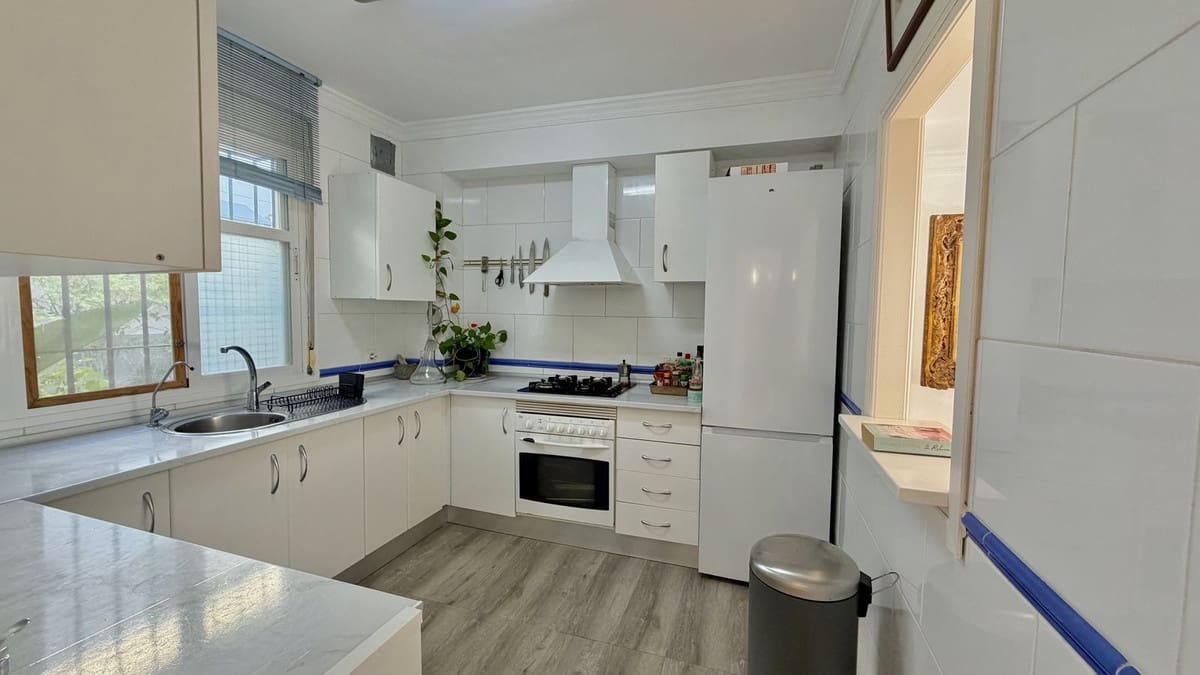 4 bedroom Townhouse for sale in Marbella with pool garage - € 995,000 (Ref: 10128449)
