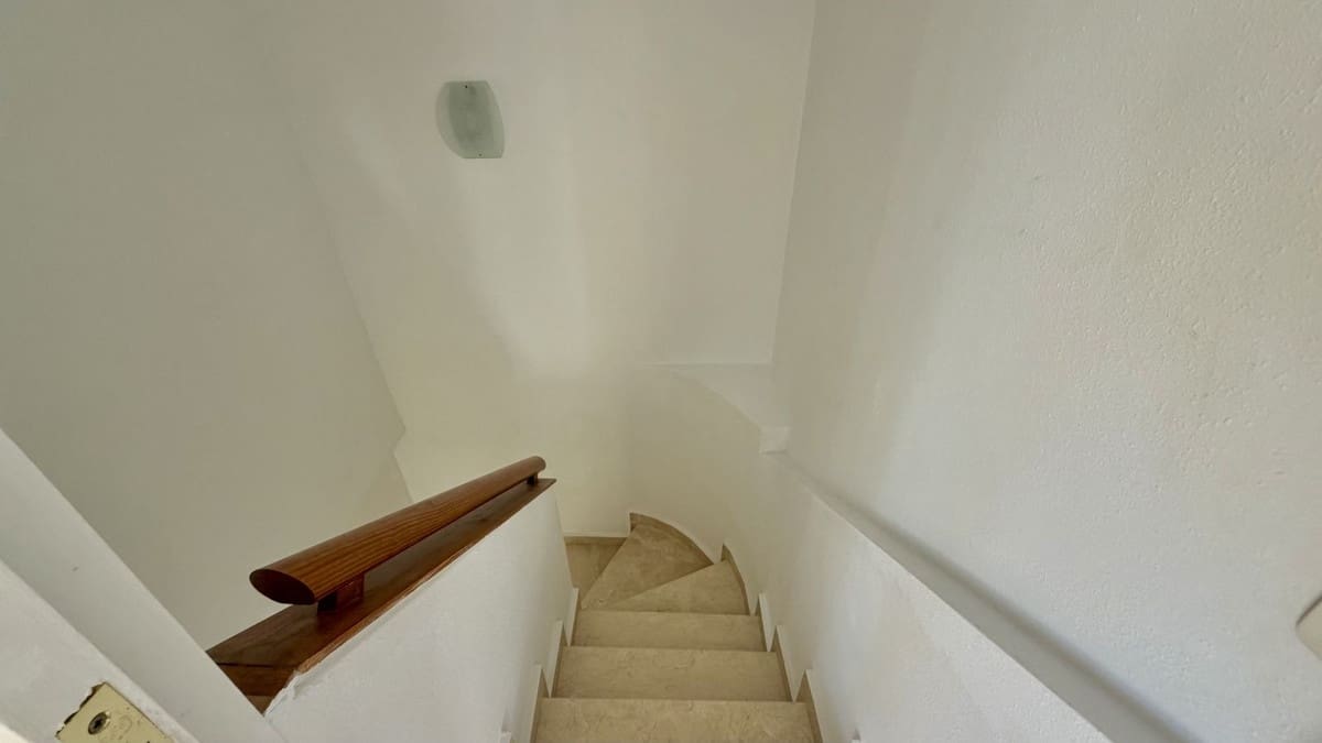 4 bedroom Townhouse for sale in Marbella with pool garage - € 995,000 (Ref: 10128449)