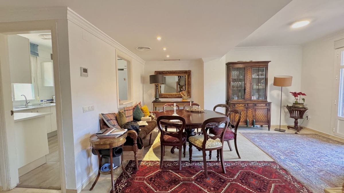 4 bedroom Townhouse for sale in Marbella with pool garage - € 995,000 (Ref: 10128449)