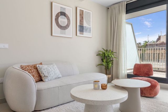 2 sypialnia Apartament na sprzedaż w El Faro de Calaburra - Chaparral, Mijas z basenem garażem - 345 000 € (Ref: 10128450)