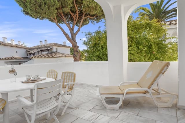 3 sypialnia Apartament na sprzedaż w Marbella z basenem - 720 000 € (Ref: 10128451)