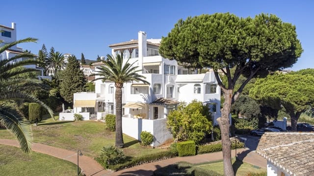 3 sypialnia Apartament na sprzedaż w Marbella z basenem - 720 000 € (Ref: 10128451)