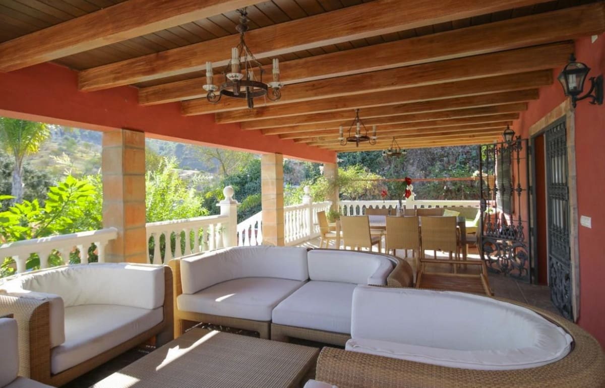 Finca/Casa Rural de 5 habitaciones en Guaro en venta con piscina garaje - 475.000 € (Ref: 10128452)