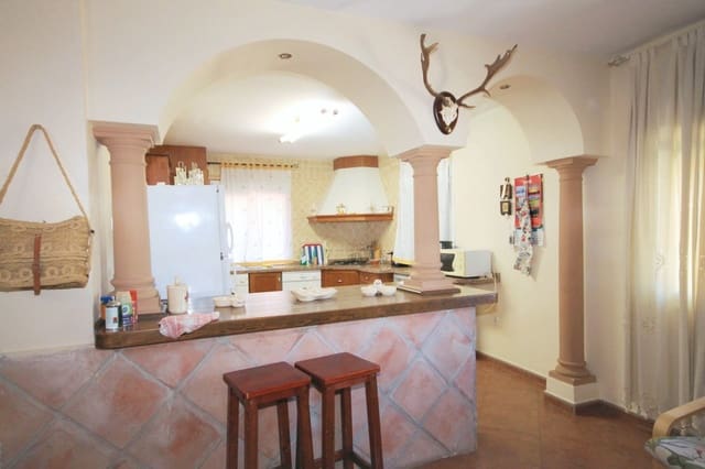 Finca/Casa Rural de 5 habitaciones en Guaro en venta con piscina garaje - 475.000 € (Ref: 10128452)