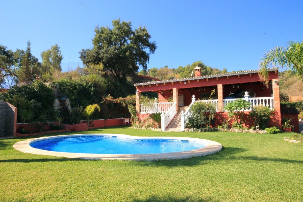 Finca/Casa Rural de 5 habitaciones en Guaro en venta con piscina garaje - 475.000 € (Ref: 10128452)