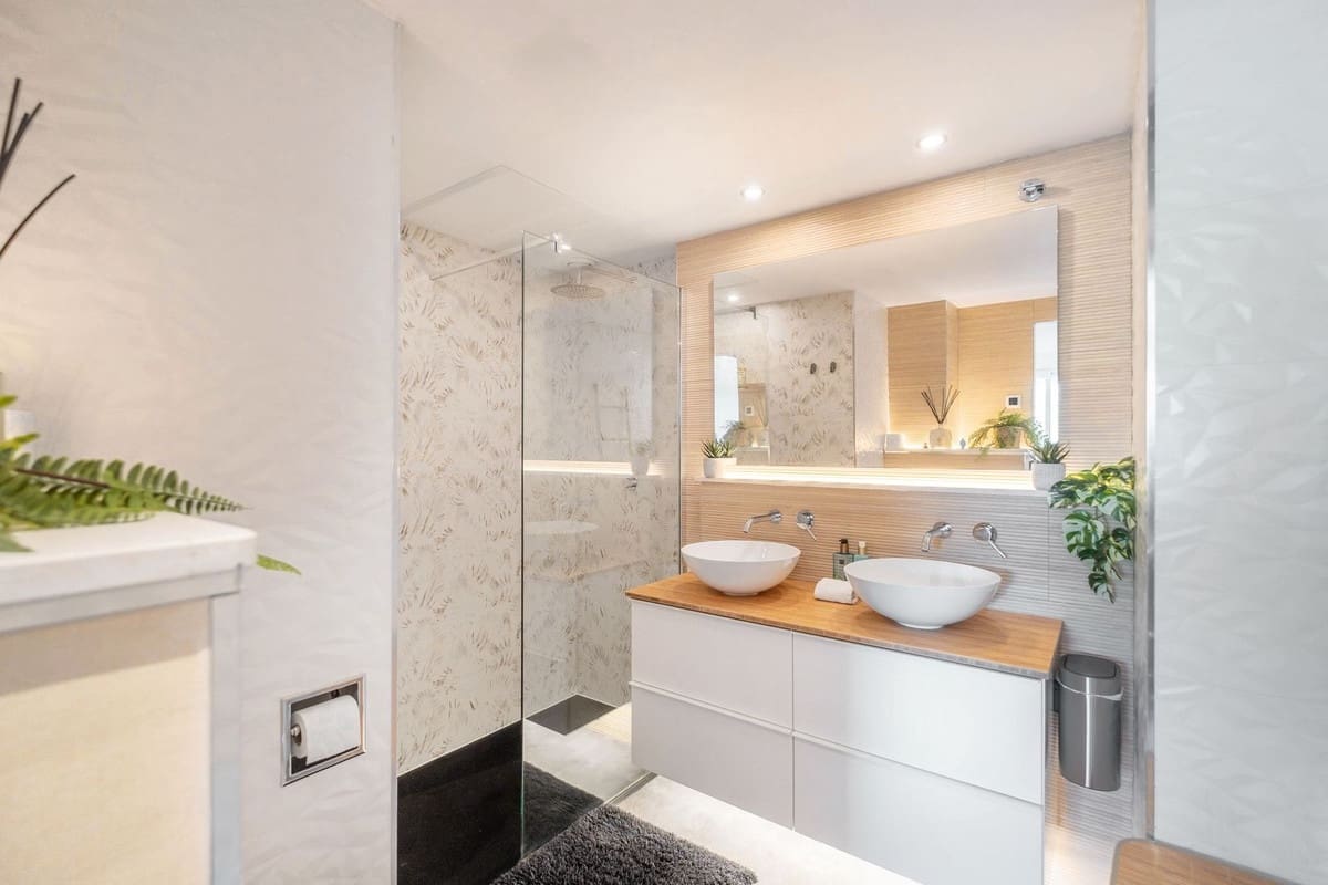 2 soveværelse Lejlighed til salg i Marbella med swimmingpool garage - € 690.000 (Ref: 10128453)