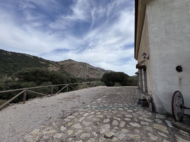 3 slaapkamer Finca/Landhuis te koop in Alfarnate met zwembad garage - € 380.000 (Ref: 10128454)