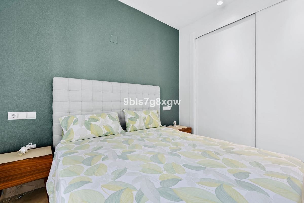 Apartamento de 3 habitaciones en Benahavís en venta con piscina garaje - 695.000 € (Ref: 10128455)