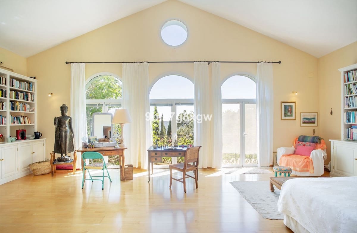 9 soverom Finca/Herregård til salgs i Gaucin med svømmebasseng garasje - € 2 490 000 (Ref: 10128457)