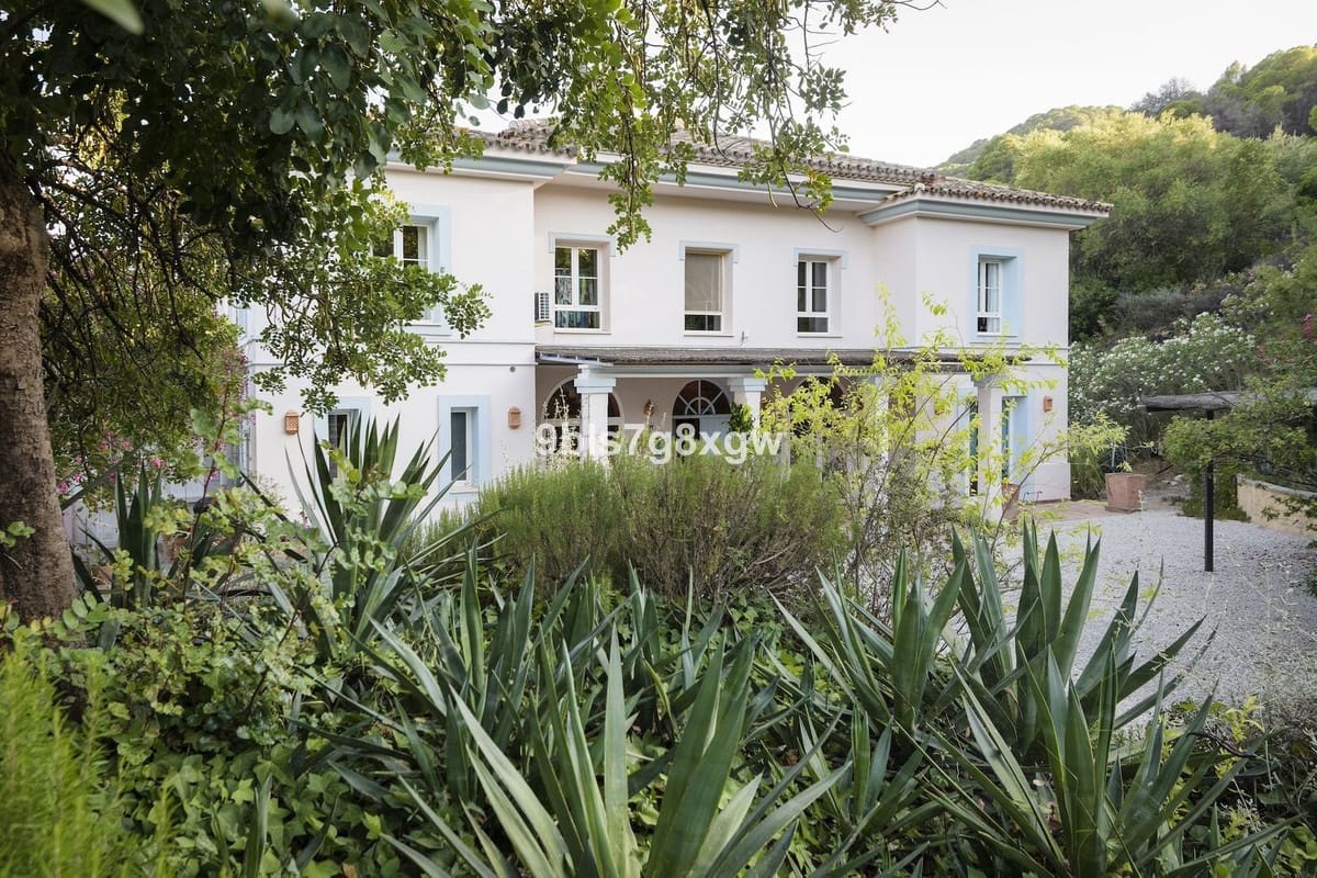 9 soverom Finca/Herregård til salgs i Gaucin med svømmebasseng garasje - € 2 490 000 (Ref: 10128457)