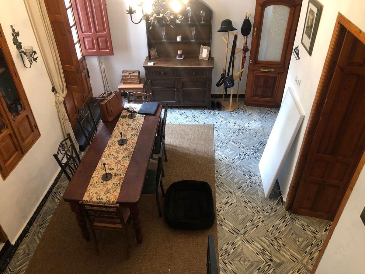 4 bedroom Townhouse for sale in Cuevas de San Marcos - € 168,000 (Ref: 10128458)