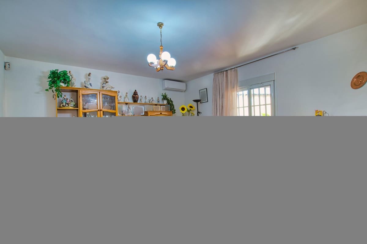 Finca/Casa Rural de 4 habitaciones en Alcaucín en venta con piscina garaje - 355.000 € (Ref: 10128460)