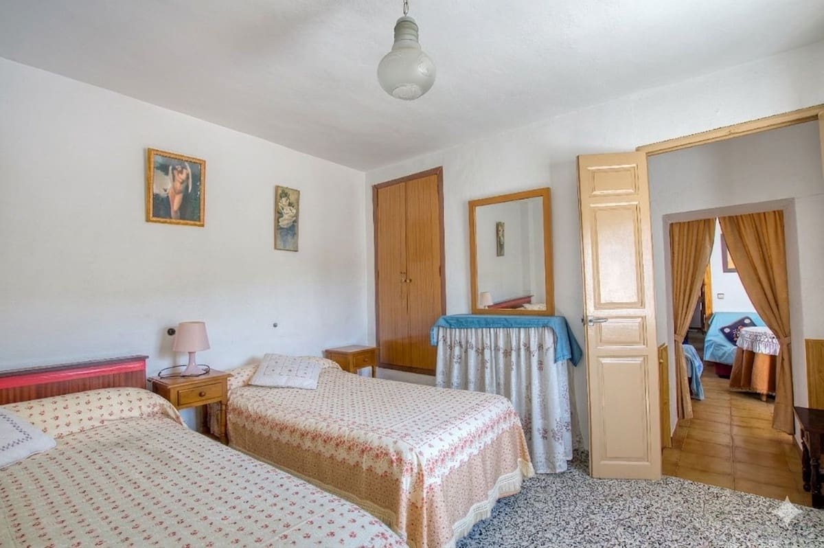 3 quarto Moradia para venda em Canillas de Aceituno com garagem - 195 000 € (Ref: 10128465)