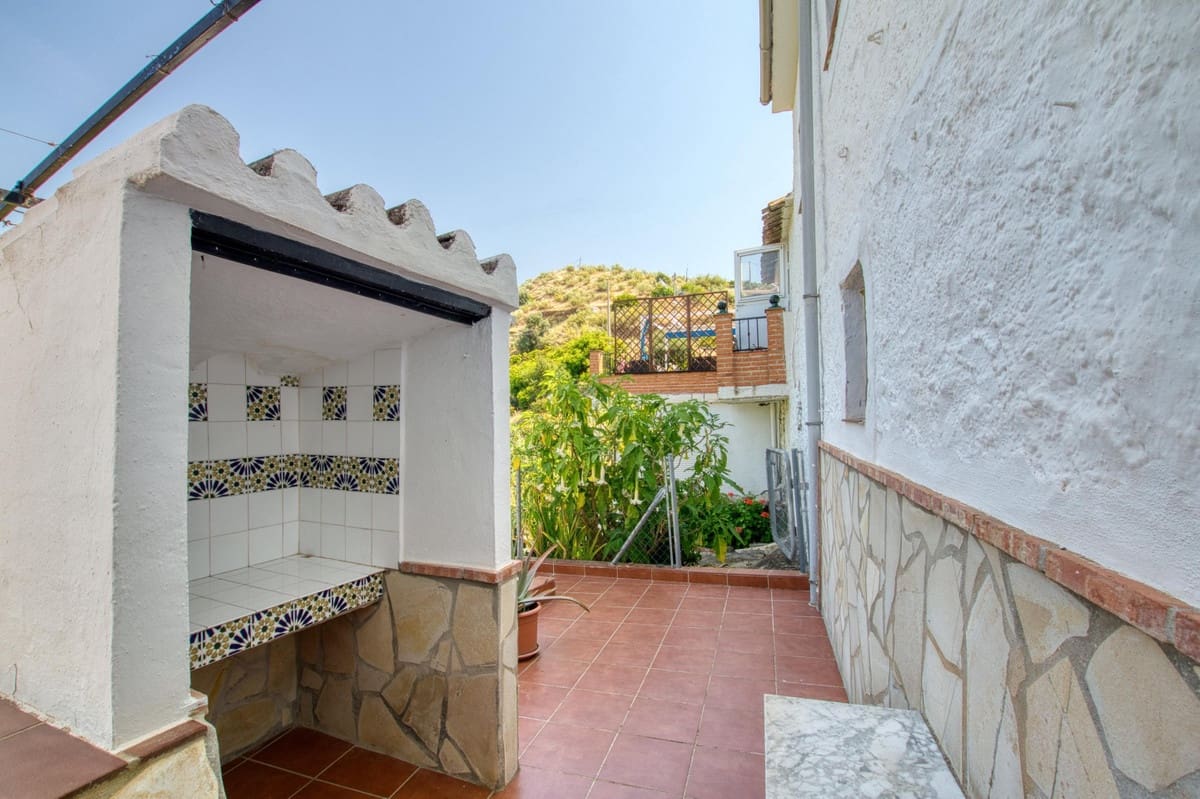 3 quarto Moradia para venda em Canillas de Aceituno com garagem - 195 000 € (Ref: 10128465)
