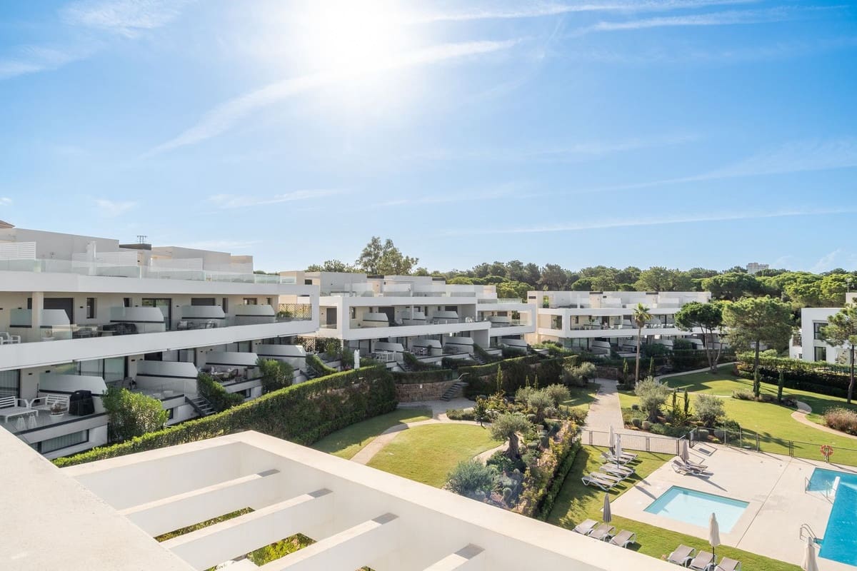 5 soverom Villa til salgs i Marbella med svømmebasseng garasje - € 2 550 000 (Ref: 10128466)