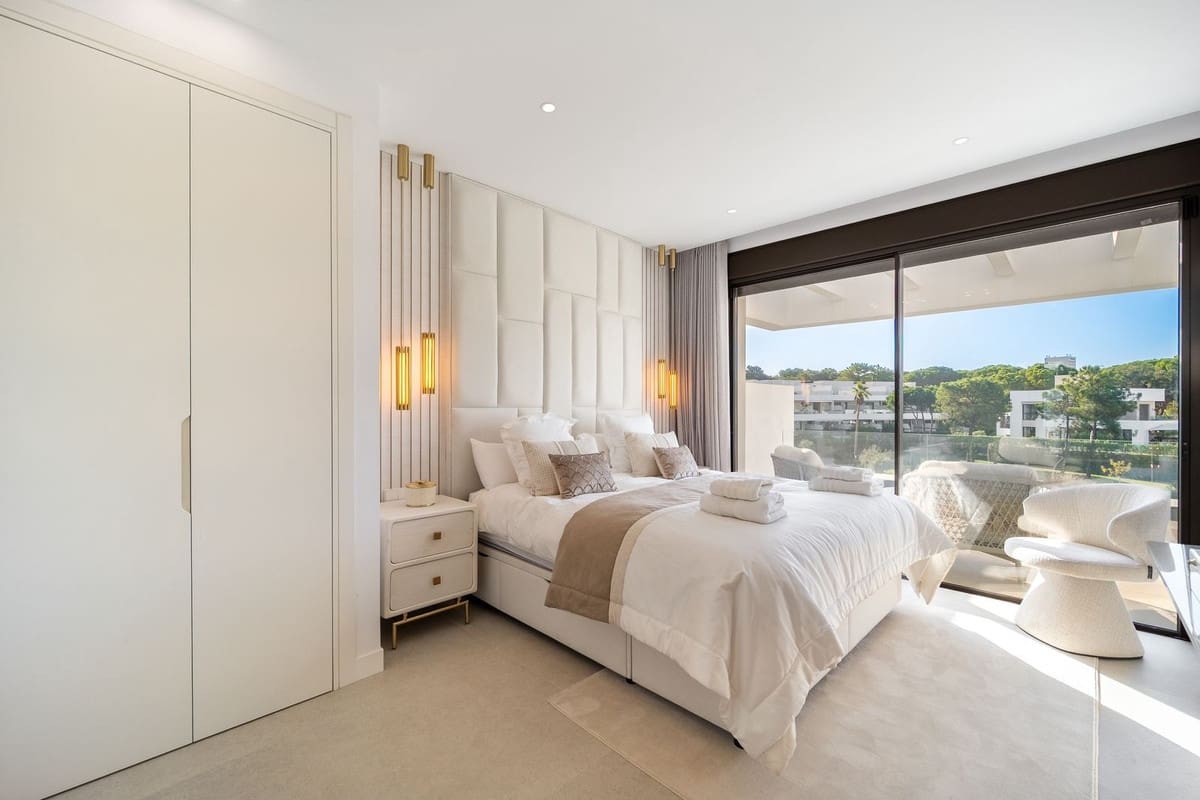 5 soverom Villa til salgs i Marbella med svømmebasseng garasje - € 2 550 000 (Ref: 10128466)