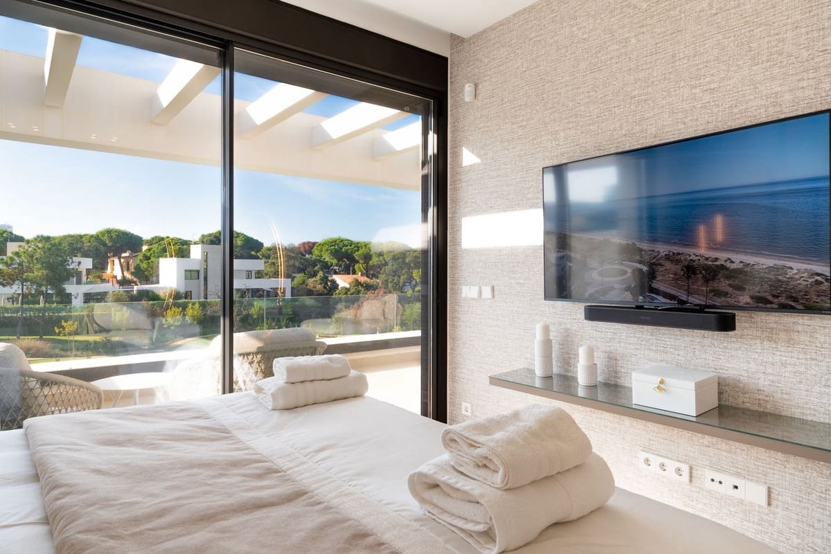 5 soverom Villa til salgs i Marbella med svømmebasseng garasje - € 2 550 000 (Ref: 10128466)
