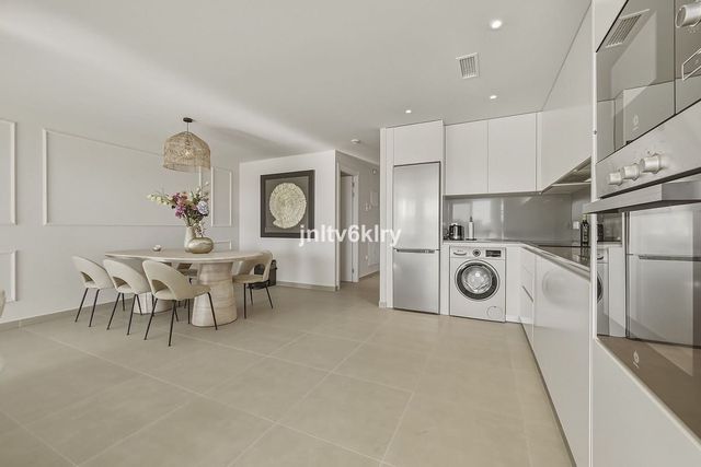 3 quarto Apartamento para venda em Cancelada, Estepona com piscina garagem - 560 000 € (Ref: 10128468)